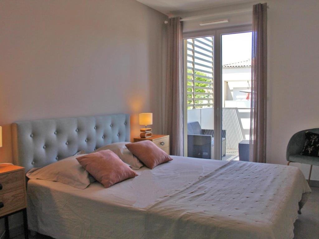 Appartement La petite Sorgue  84800 LʼIsle-sur-la-Sorgue