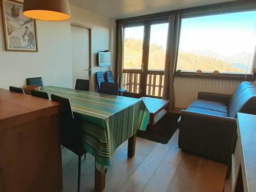 Appartement Appartement La Plagne, 3 pièces, 6 personnes - FR-1-351-25 Residence \ La Plagne