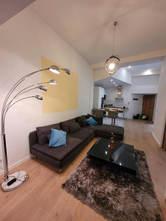 La Prefecture YourHostHelper 1 Rue Delpech, 34000 Montpellier