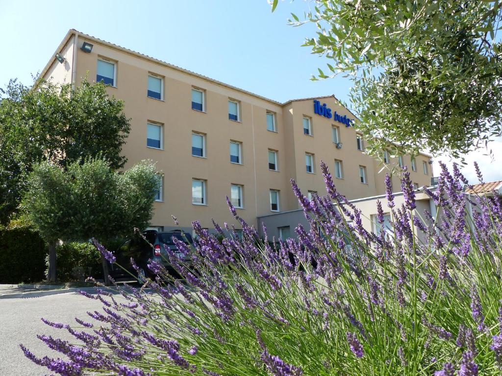 La Prom - a two bedroom apartment with a sea view 06200 Nice