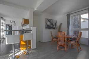 Appartement La Promesse Bx 74 rue Saint-Malo 2ème étage 14400 Bayeux Normandie