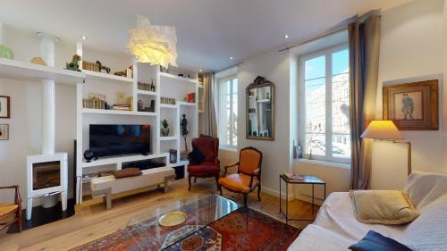 La Régence 1, grand appartement et vaste terrasse.