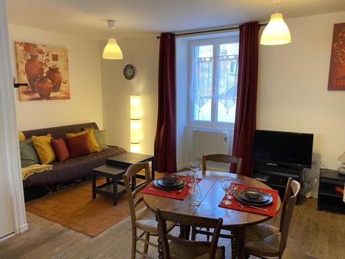 Appartement Appartement La Roche-Posay, 2 pièces, 1 personne - FR-1-541-98 9 Rue du Falk Falck