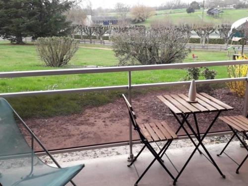 Appartement Appartement La Roche-Posay, 2 pièces, 3 personnes - FR-1-541-25 55  Avenue des Fontaines Résidence des Thermes  Appartement 50G RDC La Roche-Posay