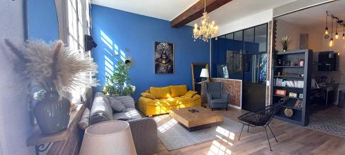 LA ROCHELAISE : Appartement calme & somptueux dans l'hyper centre.