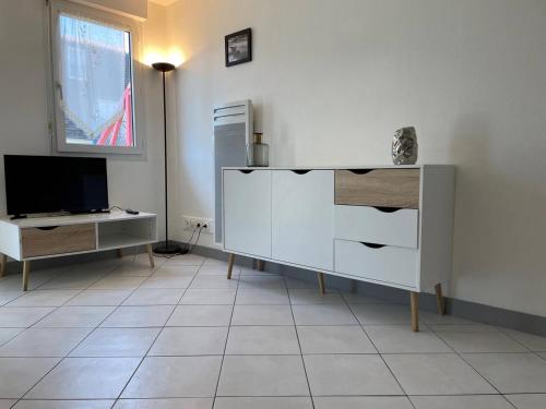 Appartement Appartement La Rochelle, 1 pièce, 2 personnes - FR-1-246-580 APPT 17 - RDC 13 AVENUE DU GABARET La Rochelle