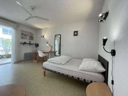 Appartement Appartement La Rochelle, 1 pièce, 2 personnes - FR-1-246-618 16 RUE DE LA SOLE BAT E - RDC - APT E24 La Rochelle