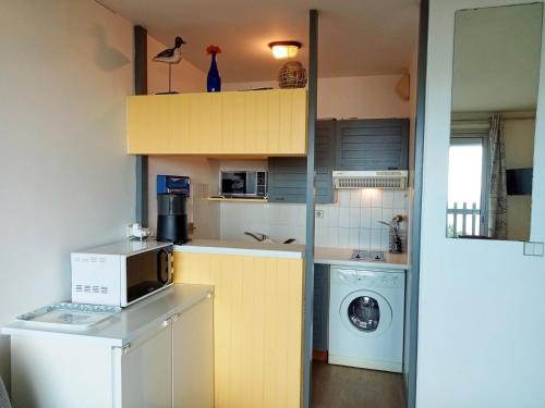 Appartement La Rochelle, 1 pièce, 4 personnes - FR-1-551-50 La Rochelle france