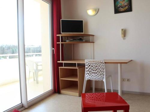 Appartement Appartement La Rochelle, 2 pièces, 4 personnes - FR-1-246-286 Residence La Rocheliere 3 - Apt A118 - Etage 1 - 44 Avenue Jean Monnet La Rochelle