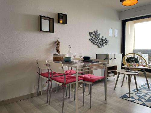 Appartement Appartement La Rochelle, 2 pièces, 4 personnes - FR-1-246-595 4 ALEE DU BOUT DEHORS BAT D1 - ETAGE 2 - APT D122 La Rochelle