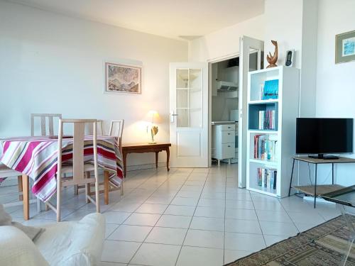 Appartement Appartement La Rochelle, 3 pièces, 6 personnes - FR-1-551-57 62 rue Alfred Kastler La Rochelle