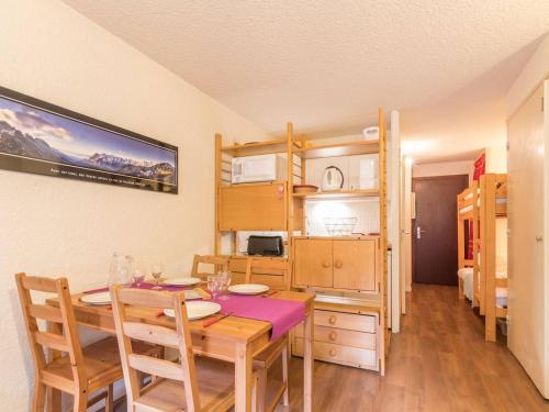 Appartement Appartement La Salle-les-Alpes, 1 pièce, 4 personnes - FR-1-330F-62 1 Chemin Des Gletieres -  - Serre Chevalier