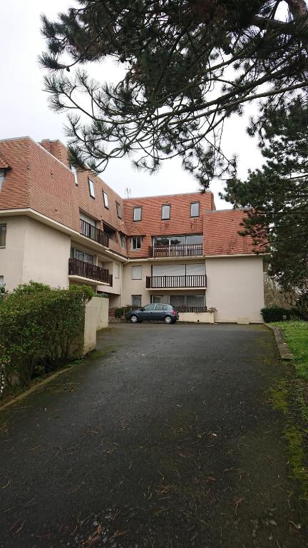 Appartement LA SAPINIERE 30 Avenue de la Brèche Buhot 14390 Cabourg