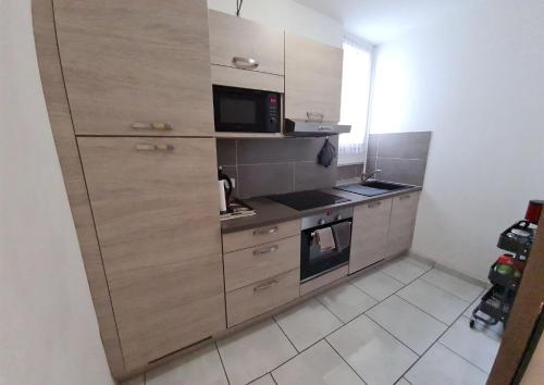 LA SUBERAIE 3 étoiles - HYPER CENTRE - BOUCHON -T2 Confort