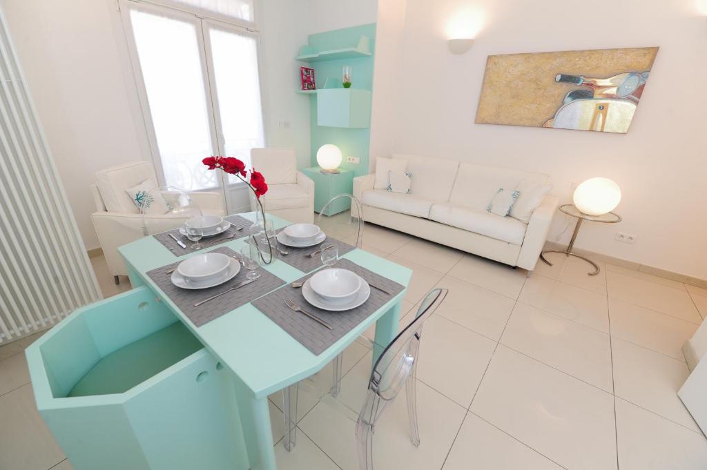 Appartement La Suite des Anges Res. Negresco Five stars Holiday House 1, Rue du Commandant Berretta 06000 Nice