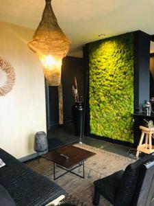 La Suite TAMAN au centre de Salon