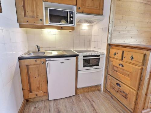 Appartement Appartement La Tania, 2 pièces, 4 personnes - FR-1-182A-1 76 Chemin de la Passerelle Courchevel