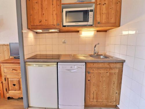 Appartement Appartement La Tania, 2 pièces, 4 personnes - FR-1-182A-21 76 Chemin de la Passerelle Courchevel