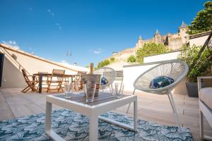 La terrasse de La Tour Pinte.