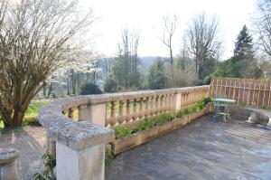 LA TERRASSE DU CHATEAU DES GENETS - GITE 2 ou 4 Personnes