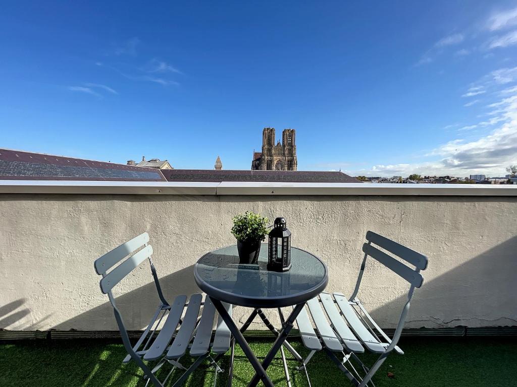 La Terrasse Jadart Vue Cathédrale Reims 1 Rue Henri Jadart, 51100 Reims