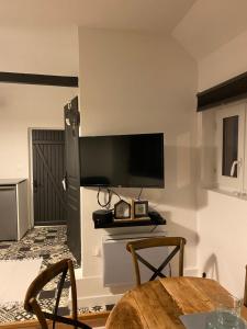 Appartement La tête dans les étoiles 24 Rue Louis Blanchet 60300 Aumont Picardie