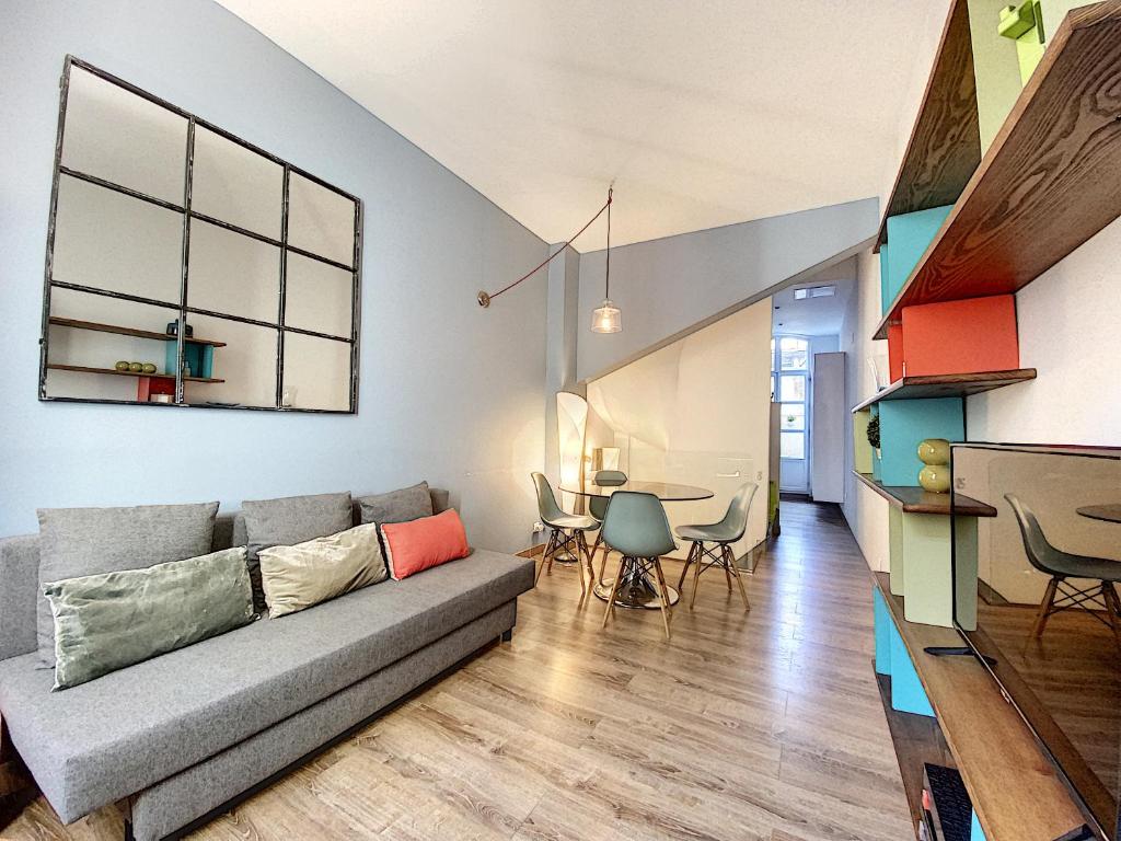 La TOUR d'AVIGNON 70 Rue Philonarde, 84000 Avignon