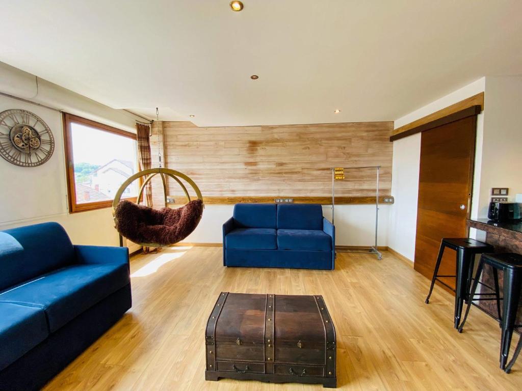 La Venise Annécienne-Studio lumineux, avec parking privé gratuit, proche gare 15 Avenue du Rhône, 74000 Annecy
