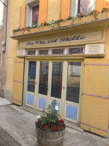 La vie est belle