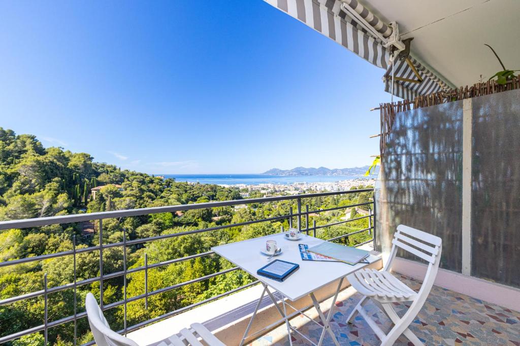 La Vista 148 Avenue De Vallauris, 06400 Cannes