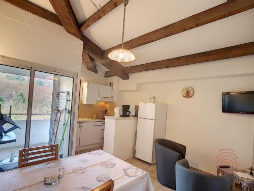 Appartement Lamalou-les-Bains, 2 pièces, 2 personnes - FR-1-451-146 Lamalou-les-Bains france