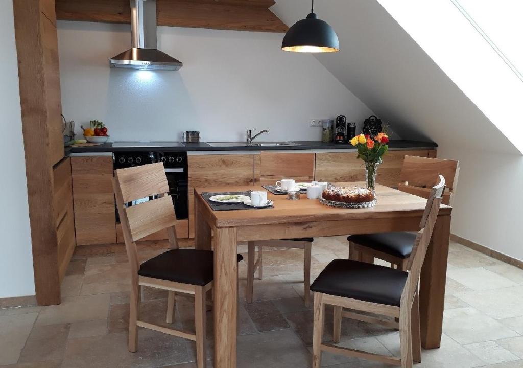 Landhof Sedlmair Kreuzlinger Straße 5c Geisenbrunn, 82205 Gilching