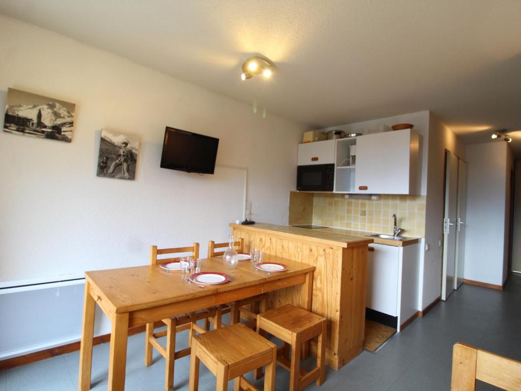 Appartement Appartement Lanslevillard, 2 pièces, 4 personnes - FR-1-508-133 VAL CENIS LE HAUT PLACE DU PRE DU BOIS, 73480 Lanslevillard