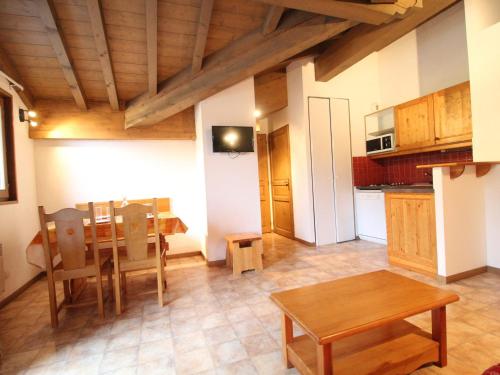 Appartement Lanslevillard, 2 pièces, 4 personnes - FR-1-508-145 Lanslevillard france