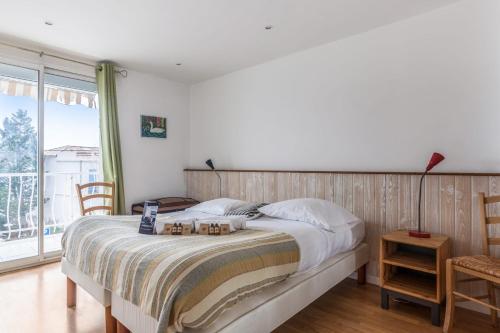 Large 2br with balcony and seaview 2 steps to La Ciotat beach - Welkeys