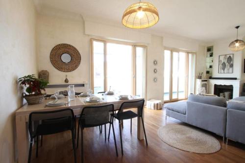 Large 5 rooms with garage in the city center