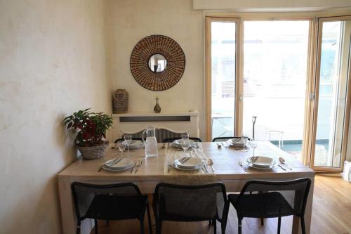 Large 5 rooms with garage in the city center