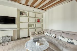 Large and Modern 1Brd Flat at Lovely Saint Germain