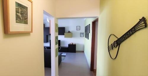 Large Apartment near the beach and Lisbon