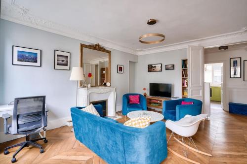 Large apartment next to the Jardin du Luxembourg