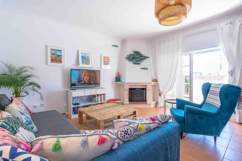 Large Burgau beach apartment Casa Clementina. Lote 4. Ap't G, Urbanizaçao Caravella, 8650-100 Burgau