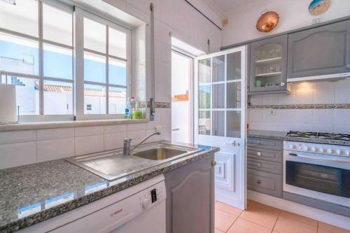 Large Burgau beach apartment