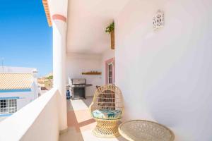 Large Burgau beach apartment