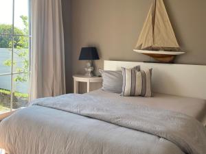 Large comfortable apartment by the sea