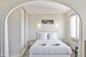 Large studio design w balcony at the heart of Biarritz - Welkeys