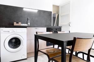 Large T2 - 52m2 fully renovated 2021 for 5 people - Well located #CE