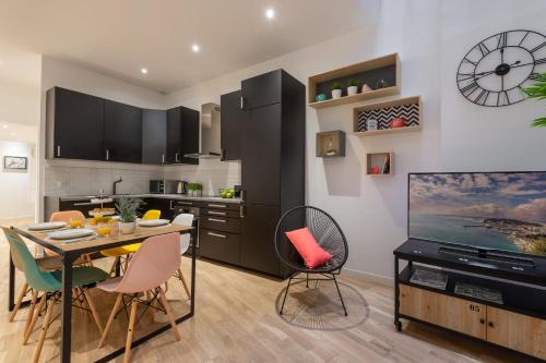 LAtelier 2br w AC at 4 min from the beaches of Old Nice Welkeys