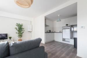 LAURA - Appartement proche gare, arrivée 24 24