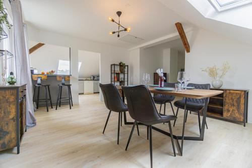 Lausitz-Apartment, 80m2, Waschtrockner, 2 x Parkplätze, Küche, Netflix