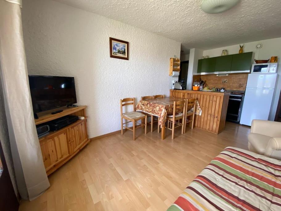 Appartement Laye Station - Appartement pieds des pistes Rue de l'aiguille 05500 Laye